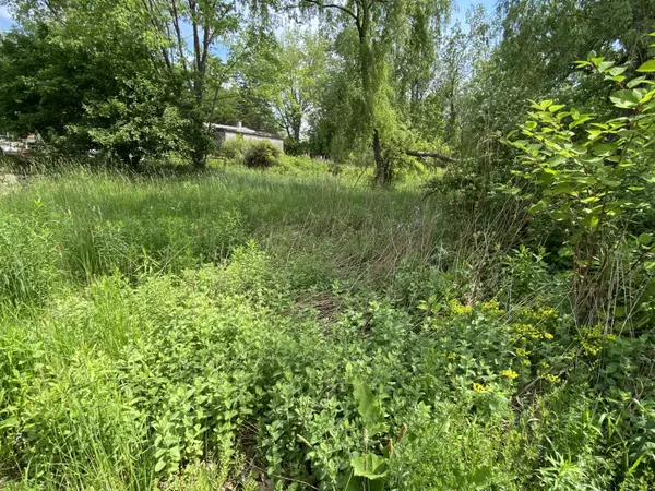 Freeport, ME 04032,1612 US Route 1