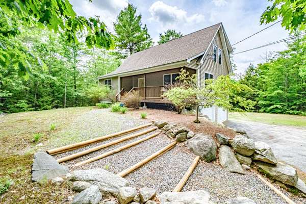 3 Frost Farm RD, Bridgton, ME 04009