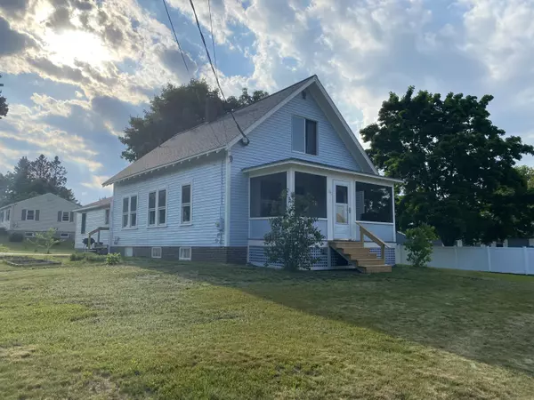 Auburn, ME 04210,267 S Main ST