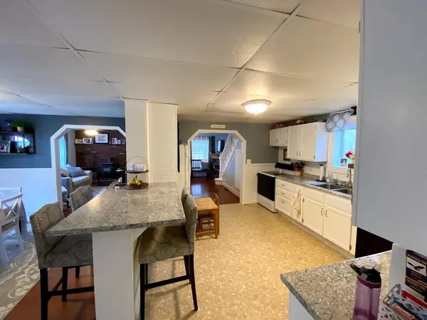 Wilton, ME 04294,52 Allen ST