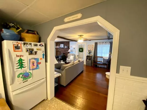 Wilton, ME 04294,52 Allen ST