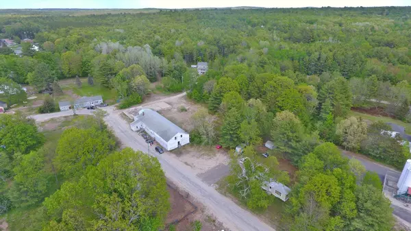 26 Holmes RD, Waterboro, ME 04087