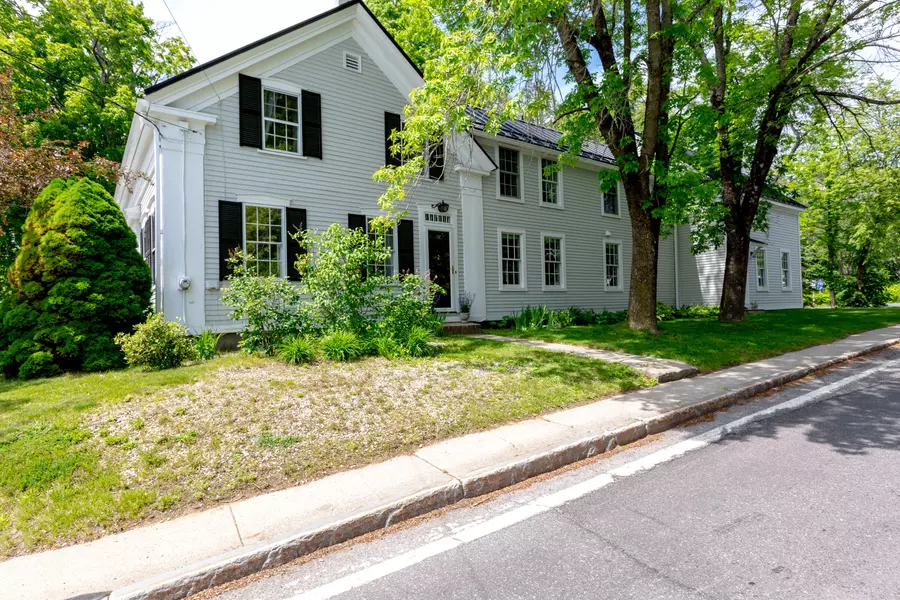 179 Main ST, Yarmouth, ME 04096