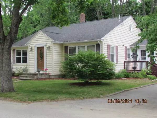 34 Mary ST, Lewiston, ME 04240