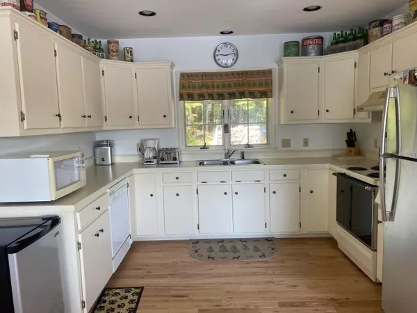 Lyman, ME 04002,26 Louise LN