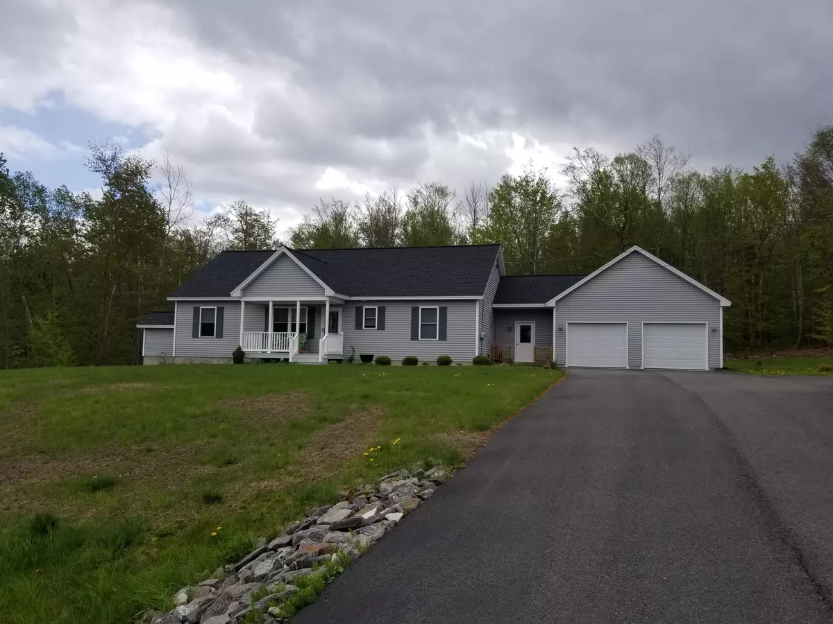 Sidney, ME 04330,54 Richard RD