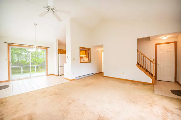 South Portland, ME 04106,220 Settler RD #220