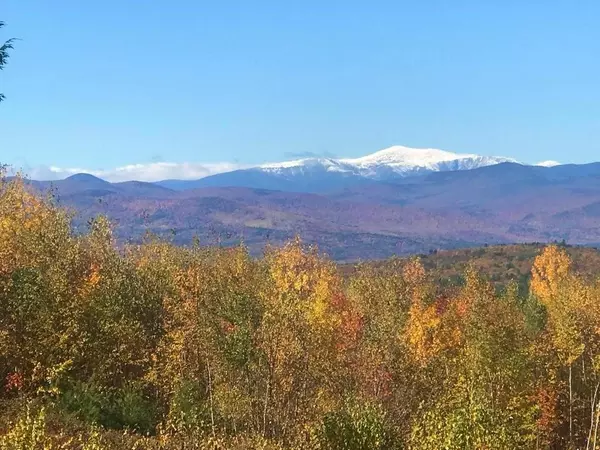 89 West View LN, Bridgton, ME 04009