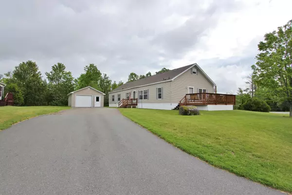 27 G ST, Bangor, ME 04401