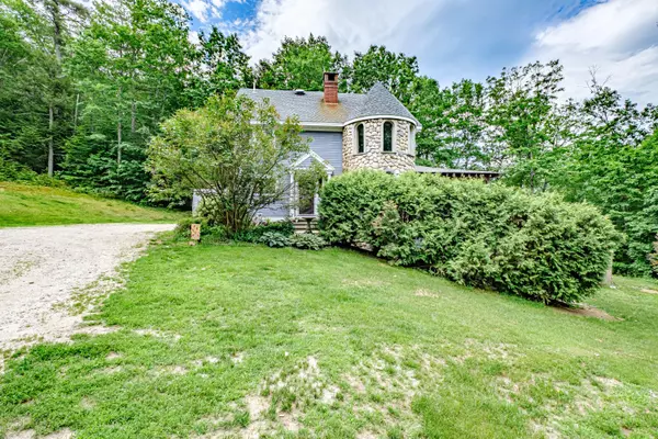 Sweden, ME 04040,15 Lois LN