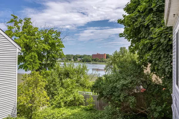 South Portland, ME 04106,18 Ocean ST #114