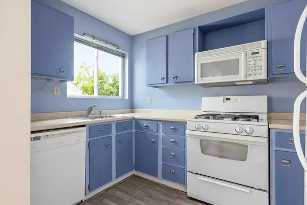 South Portland, ME 04106,18 Ocean ST #114