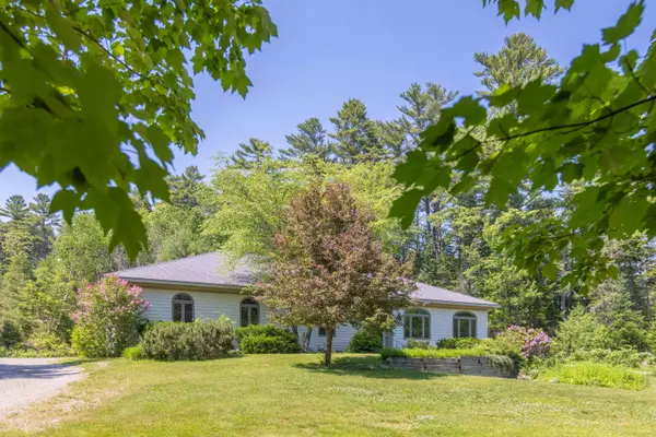 Lincolnville, ME 04849,29 Carver LN