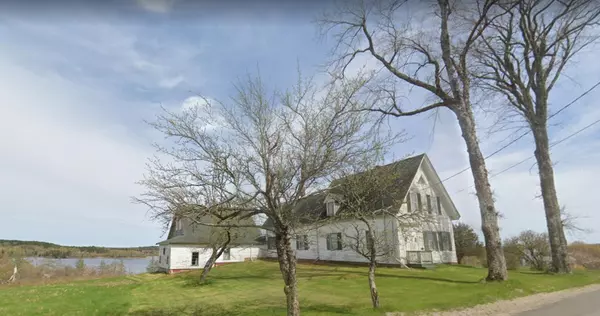 Machiasport, ME 04655,466 Port RD