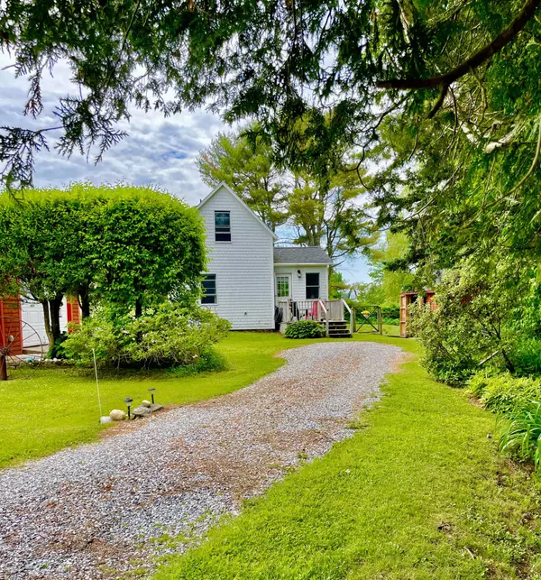 Saint George, ME 04860,7 Second ST