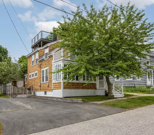 South Portland, ME 04106,40 Myrtle AVE