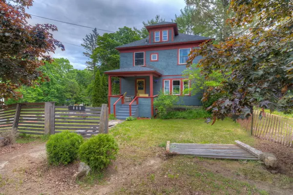 111 Main ST, Norway, ME 04268