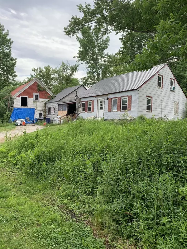 4 Leeds Junction RD, Wales, ME 04280