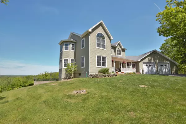 Newburgh, ME 04444,862 North RD