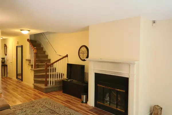 Portland, ME 04103,8 Gable CT #8