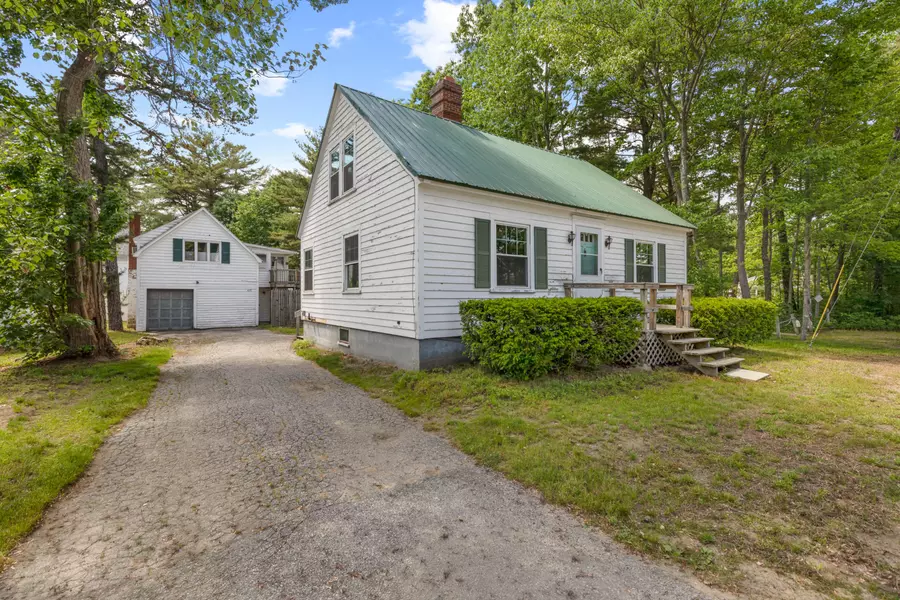 490 Seaside AVE, Saco, ME 04072