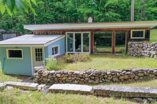 Guilford, ME 04443,143 Wharff RD