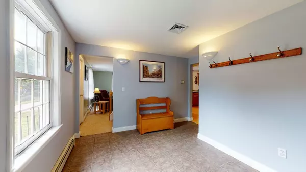 South Portland, ME 04106,33 Ledgefield CIR