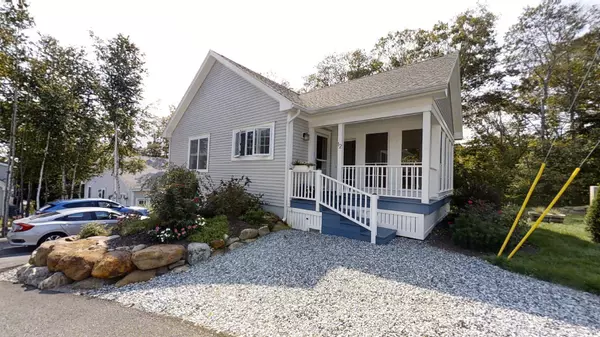 12 Michelle LN #12, Rockport, ME 04856