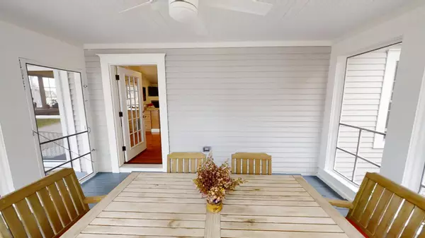 Rockport, ME 04856,12 Michelle LN #12