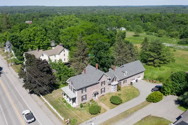 220 Brunswick AVE, Gardiner, ME 04345