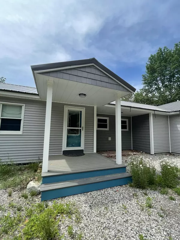 Freeport, ME 04032,57 Farmview LN