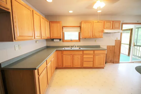 Glenburn, ME 04401,1824 Pushaw RD