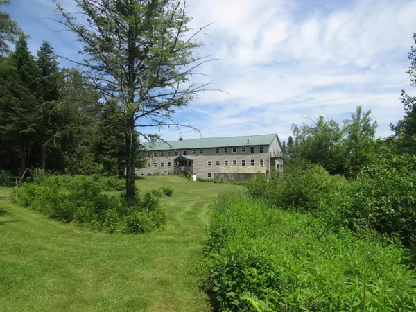 Warren, ME 04864,1257 N North Pond RD