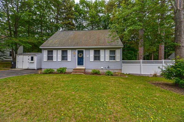 3 Clarkdale RD, Kennebunk, ME 04043