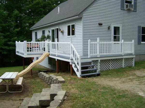 Whitefield, ME 04353,34 Clover LN