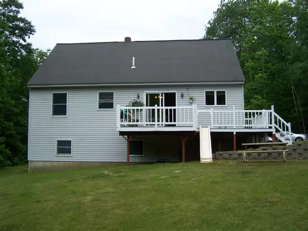 Whitefield, ME 04353,34 Clover LN