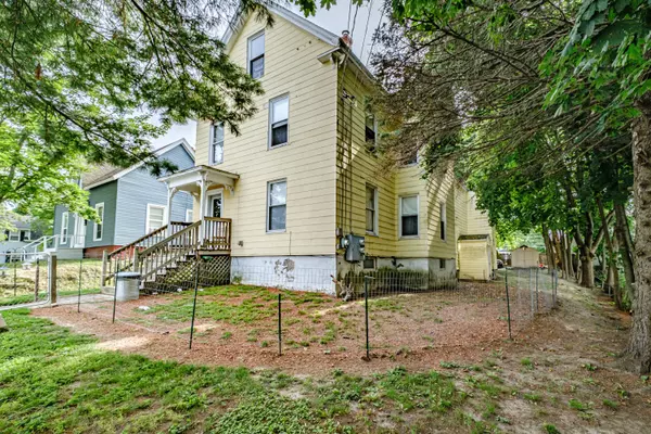 Westbrook, ME 04092,51 Rochester ST
