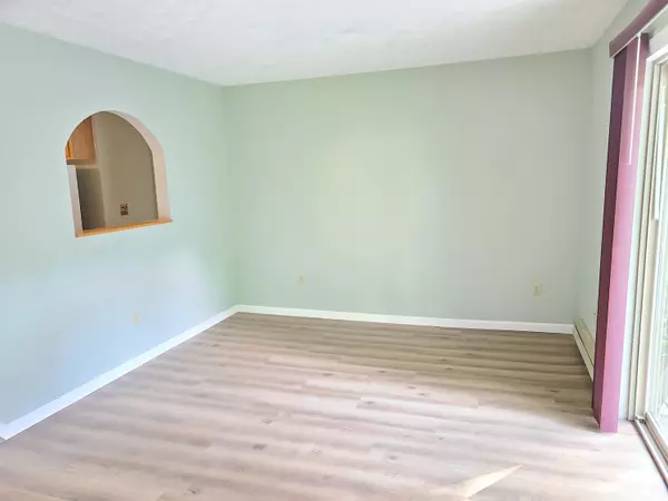 Lewiston, ME 04240,191 Russell ST #2