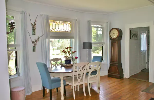 Waldoboro, ME 04572,64 Depot ST