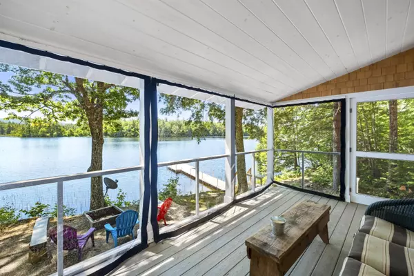 64 Scoppa RD, Lincolnville, ME 04849