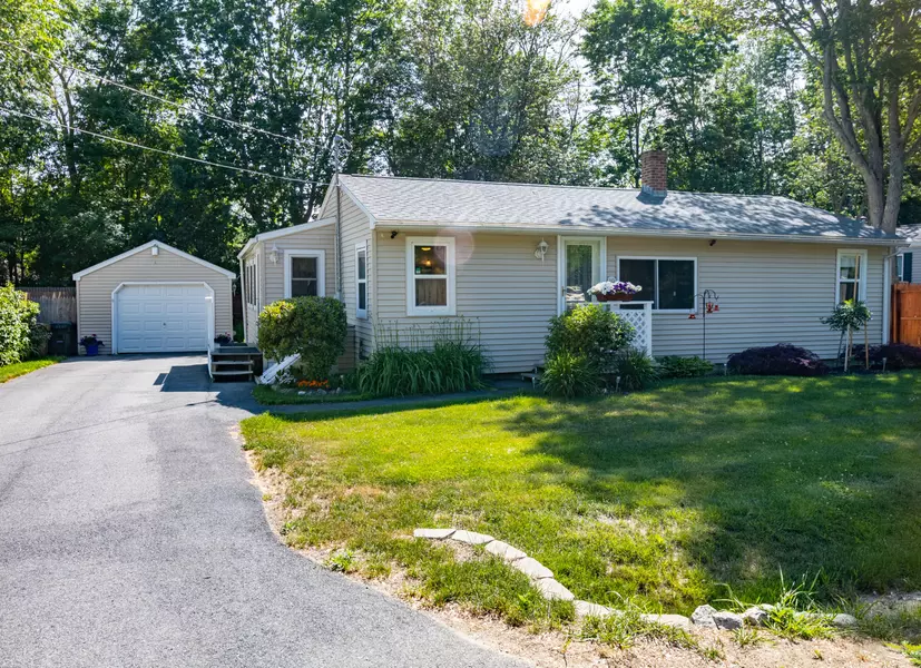 19 Stockman AVE, Saco, ME 04072