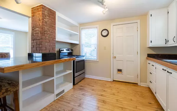 South Portland, ME 04106,69 Cumberland RD