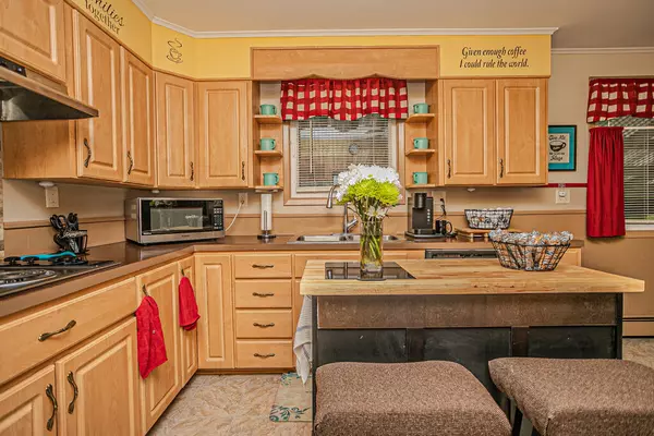 Wilton, ME 04294,27 Park ST