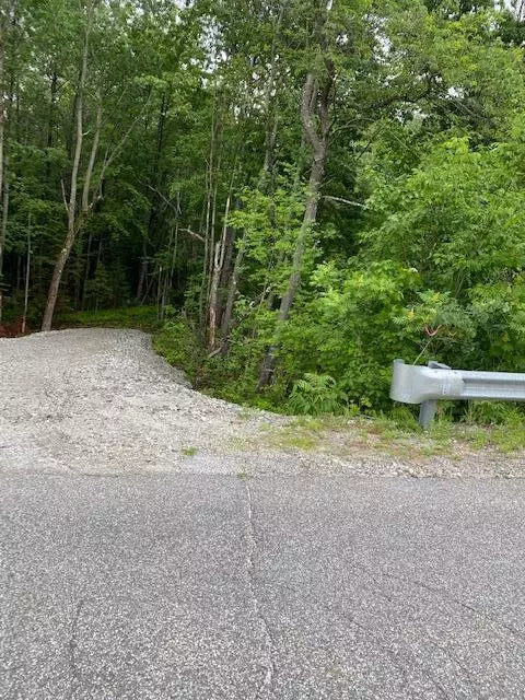 Auburn, ME 04210,0 Hackett RD