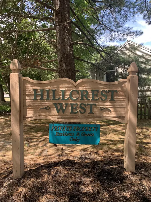 Portland, ME 04103,9 Hillcrest W #9