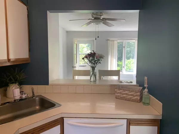 Portland, ME 04103,9 Hillcrest W #9