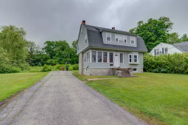 Saco, ME 04072,52 Nott ST