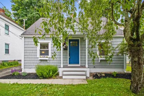 28 Massachusetts AVE, Portland, ME 04102