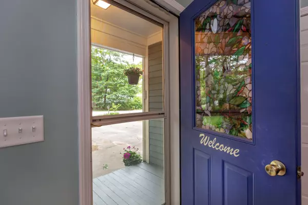 Brunswick, ME 04011,31 Sumac DR