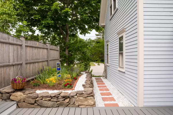 Kennebunkport, ME 04046,35 North ST